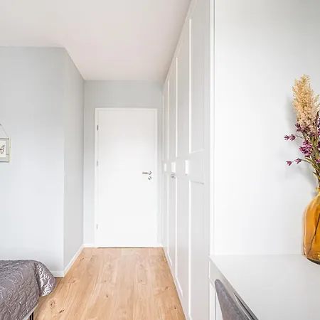 Polaka ~ Self Check-in 24 ~ Car Park ~lift * Breslavia